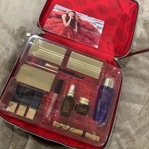 Estée Lauder Gift Set with Train Case